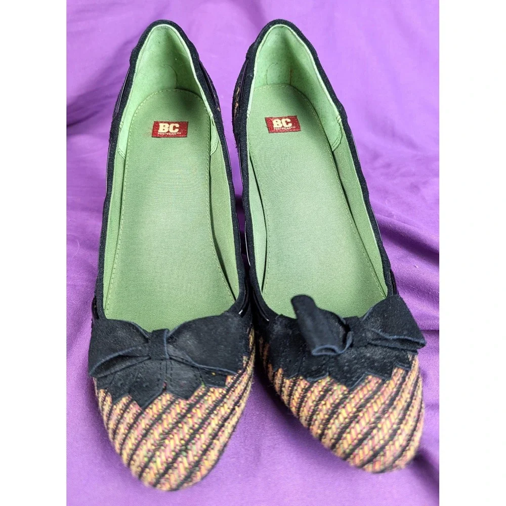 BC In The Winners Circle Black Vegan Suede Orange Woven 8.5M Bow Heels Autumn